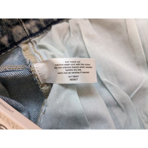 Lane Bryant Relaxed Straight Signature Fit Stonewash Jeans Size 26 Flex Magic - Picture 11 of 13